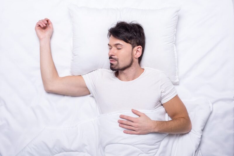 Triệu chứng khó ngủ ở nam giới