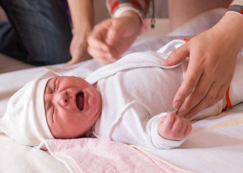 Tinh hoàn co rút thường không xảy ra khi trẻ mới sinh hoặc trẻ dưới 3 tháng tuổi